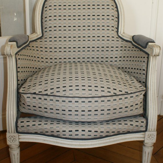 BERGÈRE STYLE LOUIS XVI