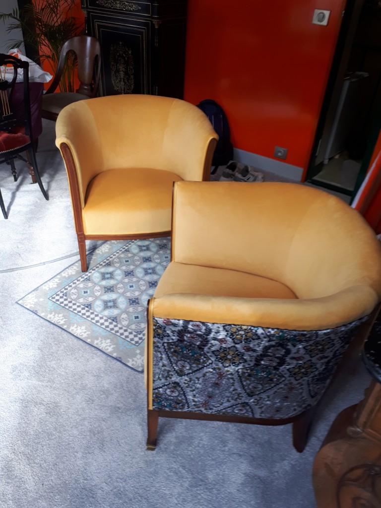 PAIRE FAUTEUILS DAVIS